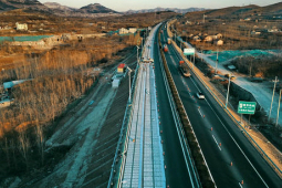 中國或?qū)⑽迦f億投資公路網(wǎng) 加快高速公路建設